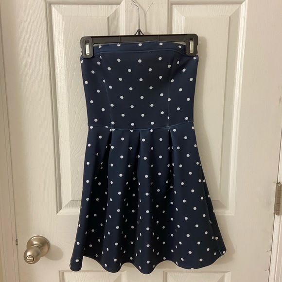 Navy polka dot strapless neoprene dress - Picture 5 of 5